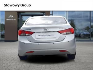 Hyundai Elantra - miniatura 5
