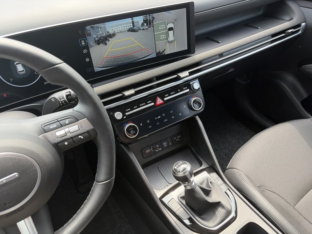 Hyundai Tucson - zdjęcie 16