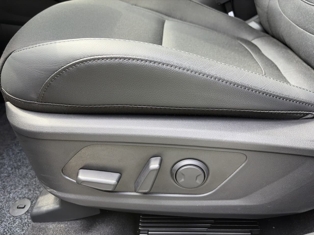 Hyundai Tucson - zdjęcie 13
