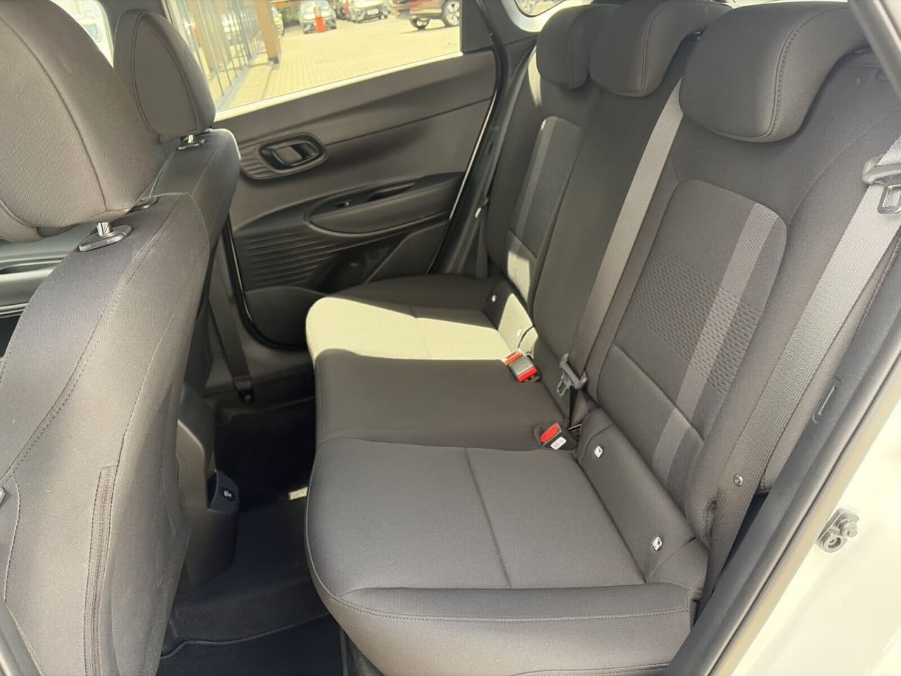 Hyundai i20 - zdjęcie 17