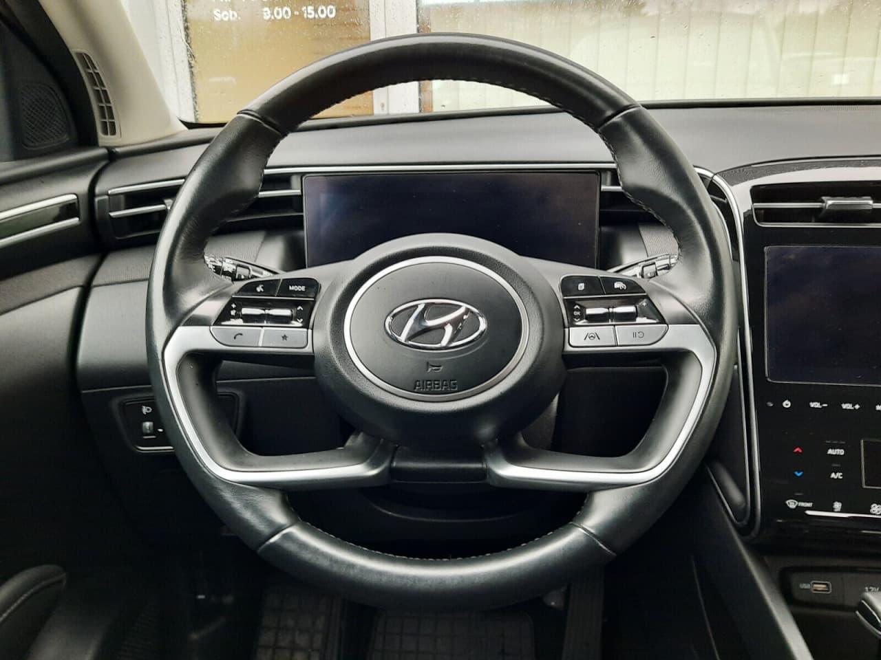 Hyundai Tucson - zdjęcie 3